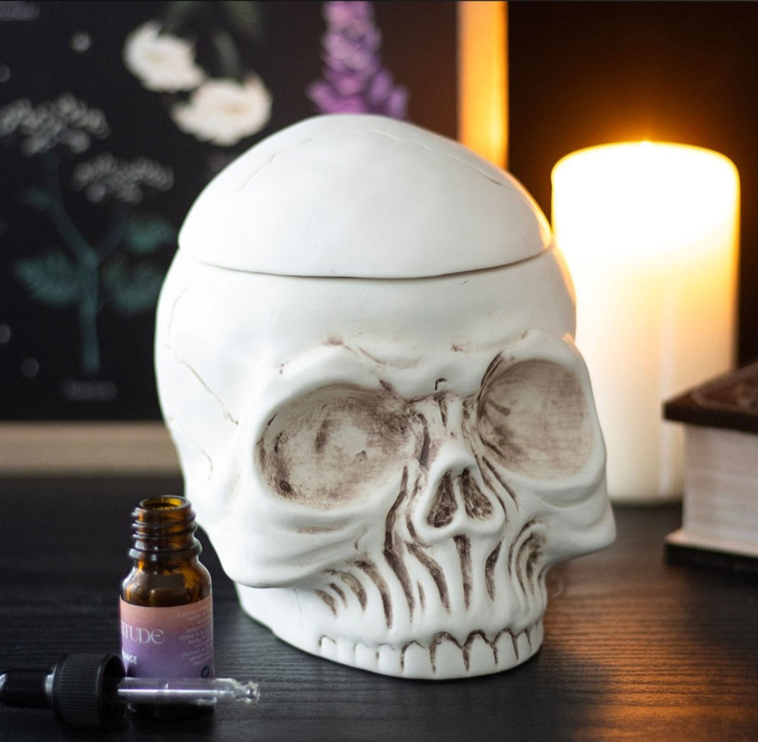 Large Skull Oil & Wax Warmer
